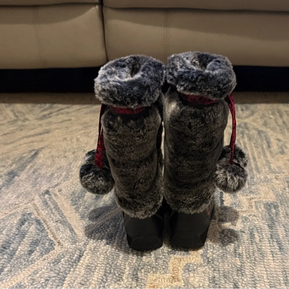 TIMBERLAND Winterberry Black Tall Furry Girls Boot  59994 Size 7.5